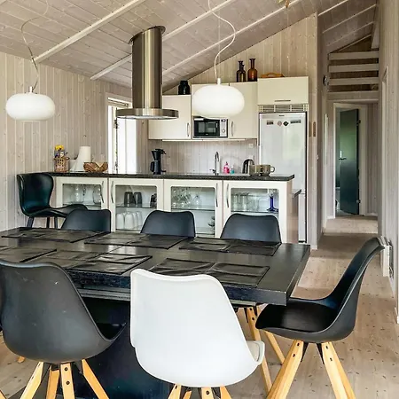 3 Bedroom Amazing In Σπίτι διακοπών *